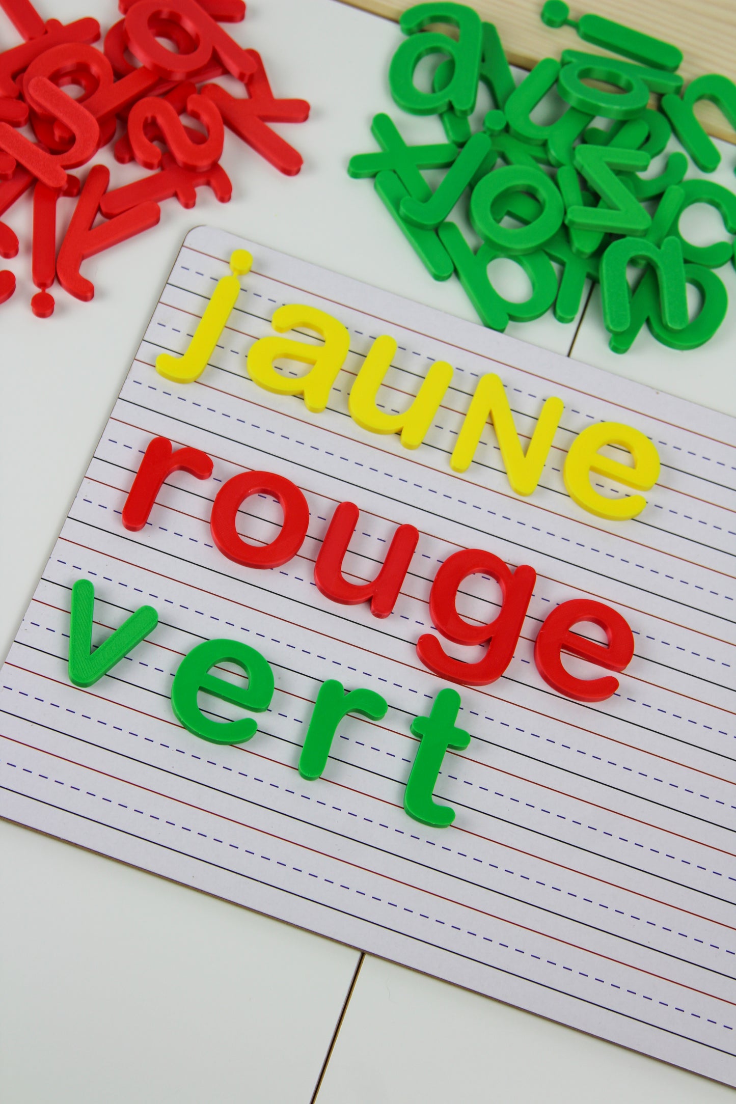 Alphabet minuscule pomme rouge